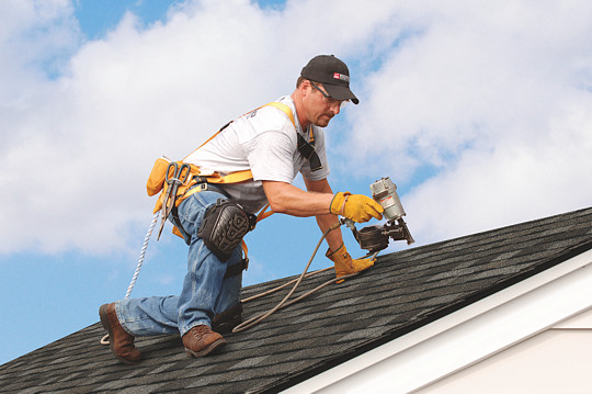 Hiring expert roofing contractor